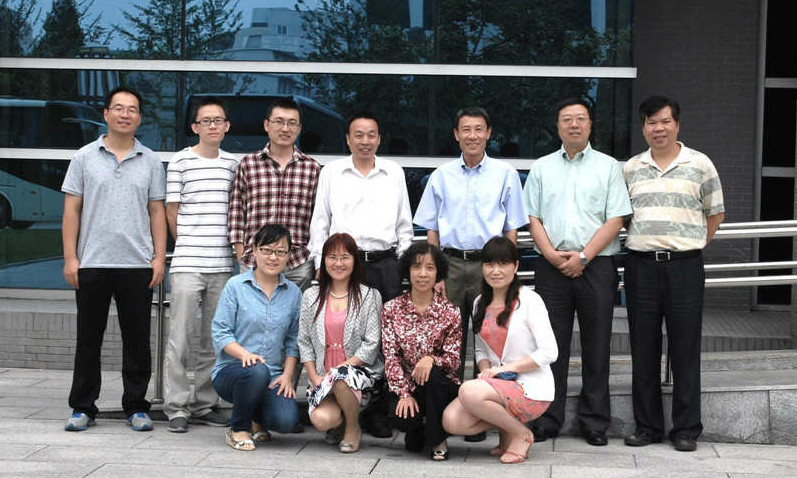 毛龙团队X.jpg 毛龙团队X.jpg